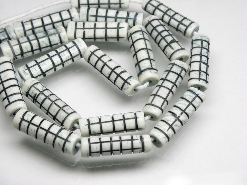TOKO-BEADS AB184-01N Bone bead (strand) 6mm AB184-01N ボーンビーズ（連） 6mm Asian bead & African bead  Handmade,Lampeork,bead,asia,india,ethnic,parts,accessory,beads とんぼ玉,ビーズ,トンボ玉,アジア,インド,エスニック,手作り,パーツ,アクセサリー