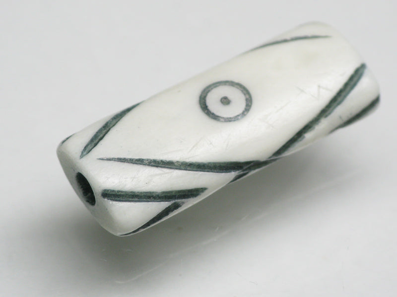 TOKO-BEADS AB184-15S Bone bead 9~10mm AB184-15S ボーンビーズ 9~10mm Asian bead & African bead  Handmade,Lampeork,bead,asia,india,ethnic,parts,accessory,beads とんぼ玉,ビーズ,トンボ玉,アジア,インド,エスニック,手作り,パーツ,アクセサリー