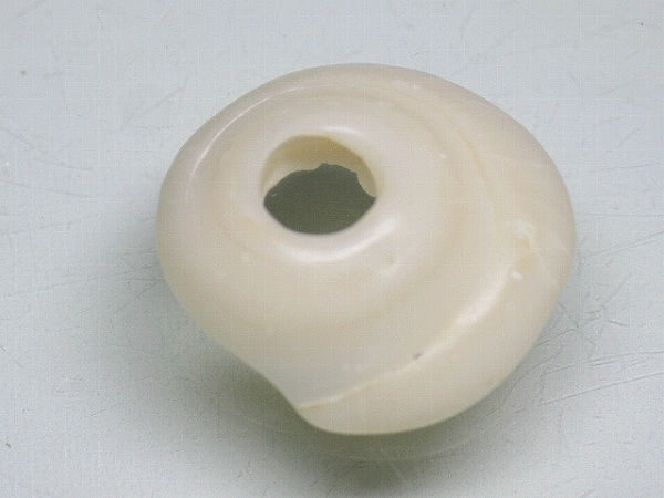 TOKO-BEADS AB189-05 Puka shell 19mm AB189-05 プカシェル 19mm Asian bead & African bead  Handmade,Lampeork,bead,asia,india,ethnic,parts,accessory,beads とんぼ玉,ビーズ,トンボ玉,アジア,インド,エスニック,手作り,パーツ,アクセサリー