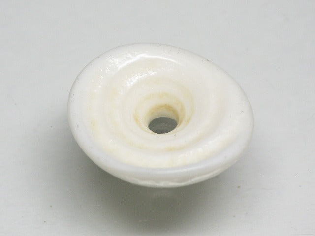 TOKO-BEADS AB189-09 Puka shell 18mm AB189-09 プカシェル 18mm Asian bead & African bead  Handmade,Lampeork,bead,asia,india,ethnic,parts,accessory,beads とんぼ玉,ビーズ,トンボ玉,アジア,インド,エスニック,手作り,パーツ,アクセサリー