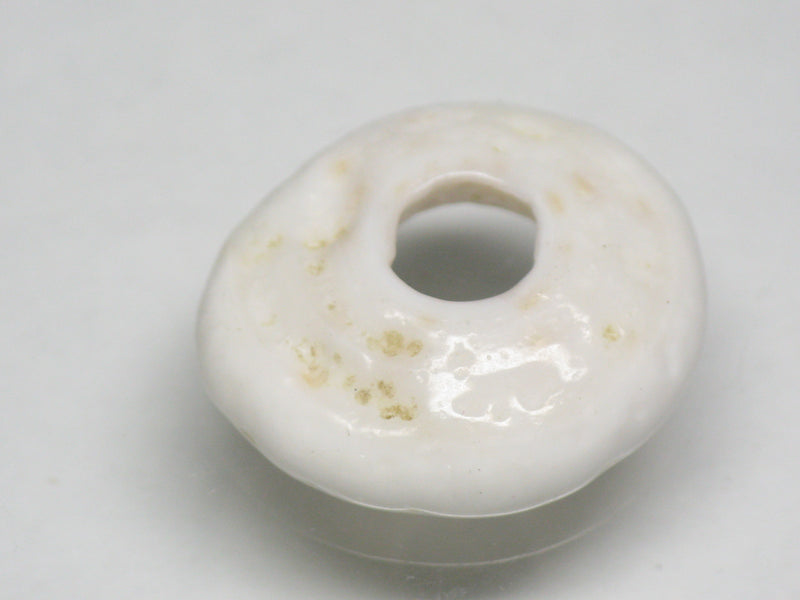 TOKO-BEADS AB189-10 Puka shell 19.5mm AB189-10 プカシェル 19.5mm Asian bead & African bead  Handmade,Lampeork,bead,asia,india,ethnic,parts,accessory,beads とんぼ玉,ビーズ,トンボ玉,アジア,インド,エスニック,手作り,パーツ,アクセサリー