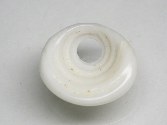 TOKO-BEADS AB189-13 Puka shell 18mm AB189-13 プカシェル 18mm Asian bead & African bead  Handmade,Lampeork,bead,asia,india,ethnic,parts,accessory,beads とんぼ玉,ビーズ,トンボ玉,アジア,インド,エスニック,手作り,パーツ,アクセサリー