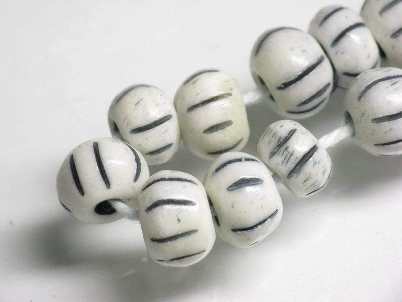 TOKO-BEADS AB191N-35 Bone bead (strand) 7~9.5mm AB191N-35 ボーンビーズ（連） 7~9.5mm Asian bead & African bead  Handmade,Lampeork,bead,asia,india,ethnic,parts,accessory,beads とんぼ玉,ビーズ,トンボ玉,アジア,インド,エスニック,手作り,パーツ,アクセサリー