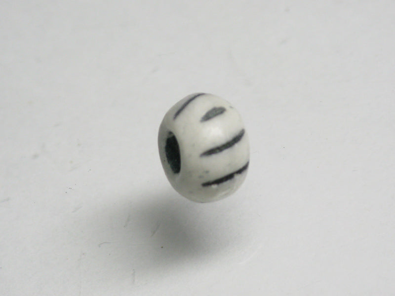 TOKO-BEADS AB191S-35 Bone bead 7~9.5mm AB191S-35 ボーンビーズ 7~9.5mm Asian bead & African bead  Handmade,Lampeork,bead,asia,india,ethnic,parts,accessory,beads とんぼ玉,ビーズ,トンボ玉,アジア,インド,エスニック,手作り,パーツ,アクセサリー