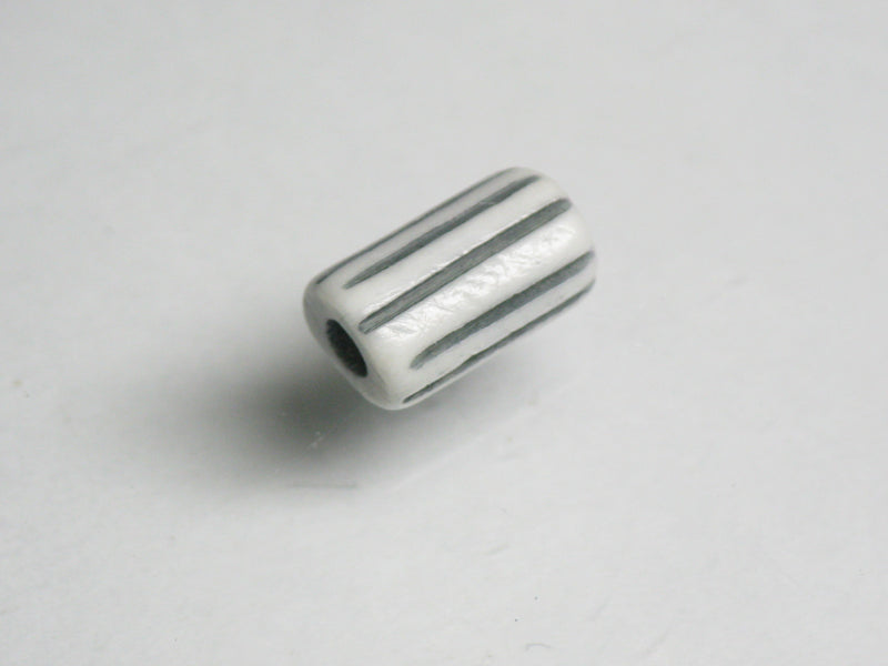 TOKO-BEADS AB195-34S Bone bead 5.5~6mm AB195-34S ボーンビーズ 5.5~6mm Asian bead & African bead  Handmade,Lampeork,bead,asia,india,ethnic,parts,accessory,beads とんぼ玉,ビーズ,トンボ玉,アジア,インド,エスニック,手作り,パーツ,アクセサリー