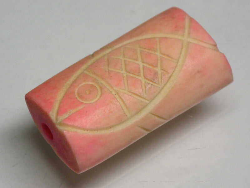 TOKO-BEADS AB200-84S Bone bead (Fish) 12~16.5mm AB200-84S ボーンビーズ（魚） 12~16.5mm Asian bead & African bead  Handmade,Lampeork,bead,asia,india,ethnic,parts,accessory,beads とんぼ玉,ビーズ,トンボ玉,アジア,インド,エスニック,手作り,パーツ,アクセサリー