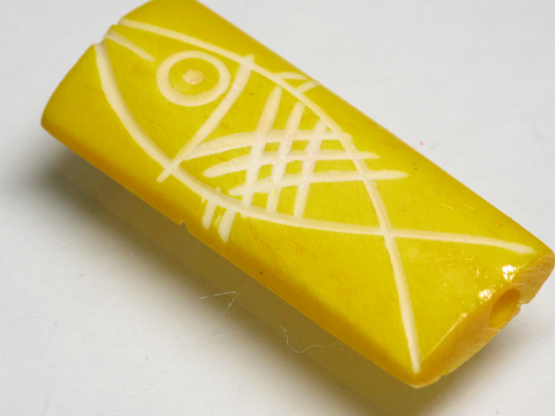 TOKO-BEADS AB200-87S Bone bead (Fish) 13~15mm AB200-87S ボーンビーズ（魚） 13~15mm Asian bead & African bead  Handmade,Lampeork,bead,asia,india,ethnic,parts,accessory,beads とんぼ玉,ビーズ,トンボ玉,アジア,インド,エスニック,手作り,パーツ,アクセサリー