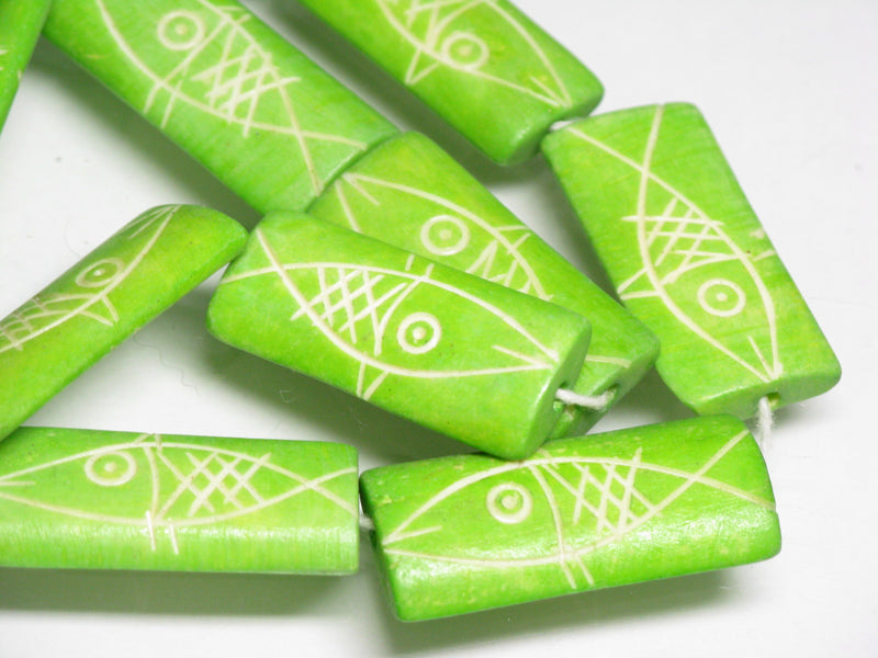 TOKO-BEADS AB200-94N Bone bead (Fish) (strand) 13~15mm AB200-94N ボーンビーズ（魚）（連） 13~15mm Asian bead & African bead  Handmade,Lampeork,bead,asia,india,ethnic,parts,accessory,beads とんぼ玉,ビーズ,トンボ玉,アジア,インド,エスニック,手作り,パーツ,アクセサリー