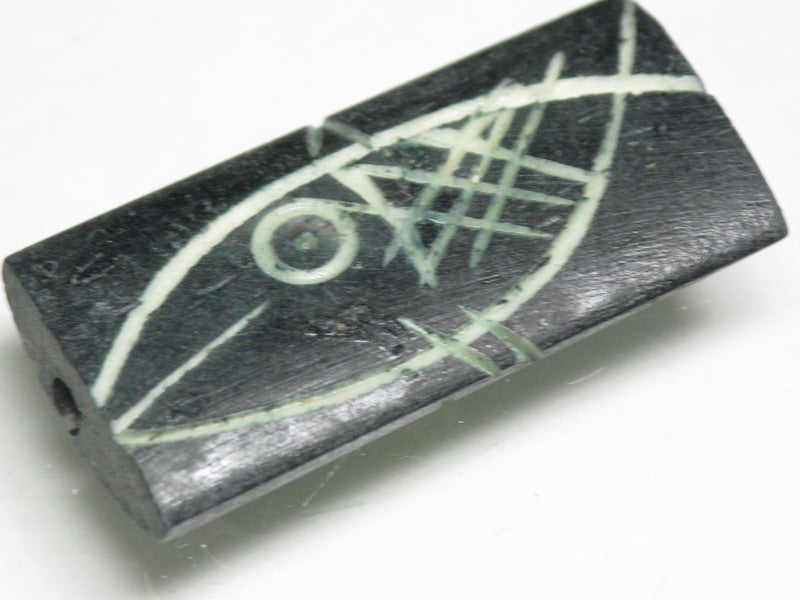 TOKO-BEADS AB200-96S Bone bead (Fish) 13~15mm AB200-96S ボーンビーズ（魚） 13~15mm Asian bead & African bead  Handmade,Lampeork,bead,asia,india,ethnic,parts,accessory,beads とんぼ玉,ビーズ,トンボ玉,アジア,インド,エスニック,手作り,パーツ,アクセサリー