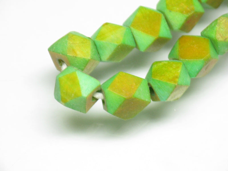 TOKO-BEADS AB204-05N Bone bead (strand) 5~7mm AB204-05N 多面カットボーンビーズ（連） 5~7mm Asian bead & African bead  Handmade,Lampeork,bead,asia,india,ethnic,parts,accessory,beads とんぼ玉,ビーズ,トンボ玉,アジア,インド,エスニック,手作り,パーツ,アクセサリー