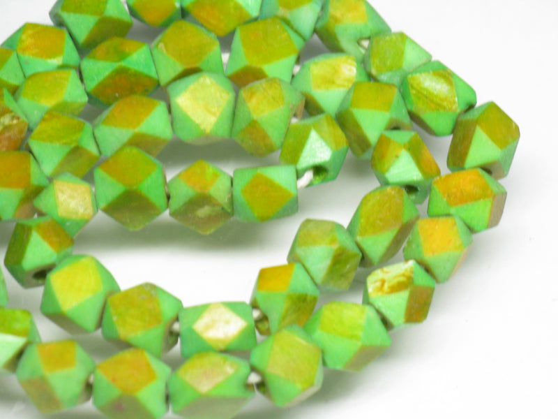 TOKO-BEADS AB204-05N Bone bead (strand) 5~7mm AB204-05N 多面カットボーンビーズ（連） 5~7mm Asian bead & African bead  Handmade,Lampeork,bead,asia,india,ethnic,parts,accessory,beads とんぼ玉,ビーズ,トンボ玉,アジア,インド,エスニック,手作り,パーツ,アクセサリー
