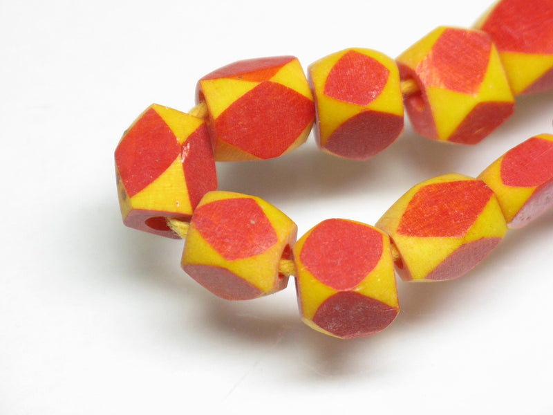 TOKO-BEADS AB204-08N Bone bead (strand) 5.5~6.5mm AB204-08N 多面カットボーンビーズ（連） 5.5~6.5mm Asian bead & African bead  Handmade,Lampeork,bead,asia,india,ethnic,parts,accessory,beads とんぼ玉,ビーズ,トンボ玉,アジア,インド,エスニック,手作り,パーツ,アクセサリー