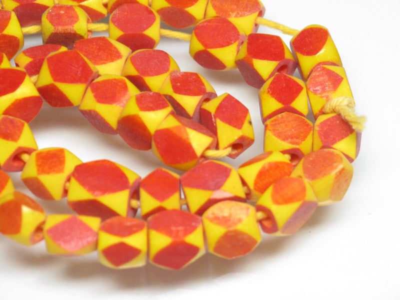 TOKO-BEADS AB204-08N Bone bead (strand) 5.5~6.5mm AB204-08N 多面カットボーンビーズ（連） 5.5~6.5mm Asian bead & African bead  Handmade,Lampeork,bead,asia,india,ethnic,parts,accessory,beads とんぼ玉,ビーズ,トンボ玉,アジア,インド,エスニック,手作り,パーツ,アクセサリー