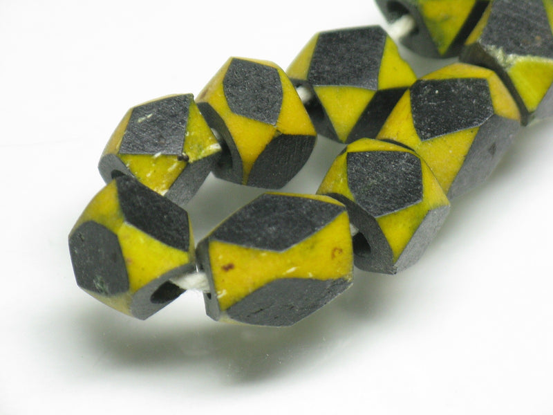 TOKO-BEADS AB204-12N Bone bead (strand) 5.5~7.5mm AB204-12N 多面カットボーンビーズ（連） 5.5~7.5mm Asian bead & African bead  Handmade,Lampeork,bead,asia,india,ethnic,parts,accessory,beads とんぼ玉,ビーズ,トンボ玉,アジア,インド,エスニック,手作り,パーツ,アクセサリー