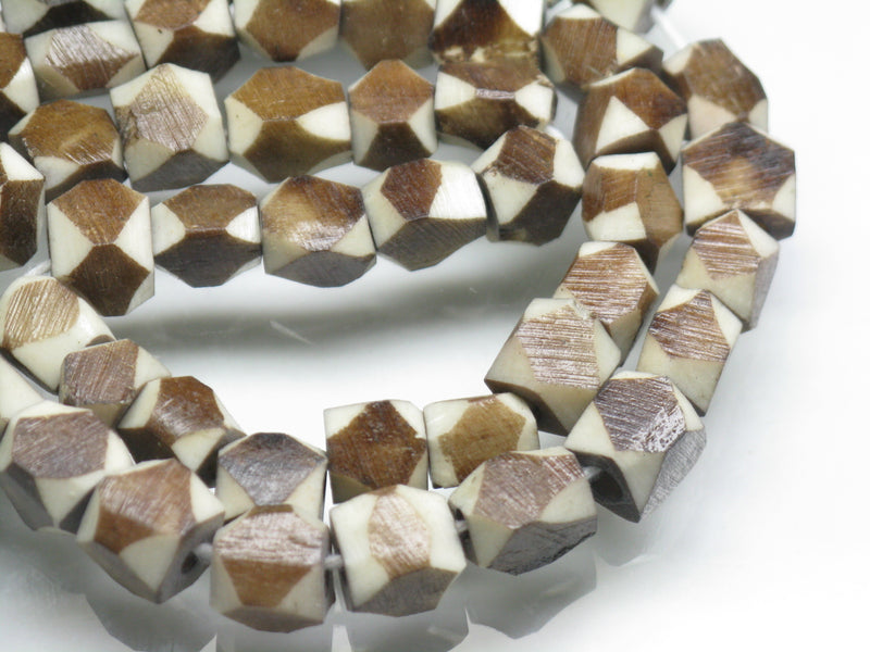 TOKO-BEADS AB204-20N Bone bead (strand) 5~8mm AB204-20N 多面カットボーンビーズ（連） 5~8mm Asian bead & African bead  Handmade,Lampeork,bead,asia,india,ethnic,parts,accessory,beads とんぼ玉,ビーズ,トンボ玉,アジア,インド,エスニック,手作り,パーツ,アクセサリー