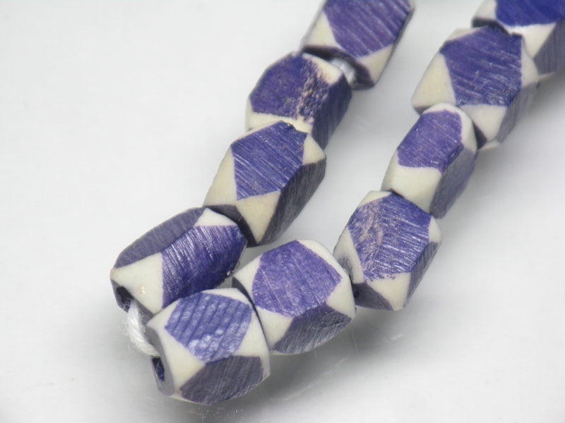 TOKO-BEADS AB204-26N Bone bead (strand) 5.5~7mm AB204-26N 多面カットボーンビーズ（連） 5.5~7mm Asian bead & African bead  Handmade,Lampeork,bead,asia,india,ethnic,parts,accessory,beads とんぼ玉,ビーズ,トンボ玉,アジア,インド,エスニック,手作り,パーツ,アクセサリー