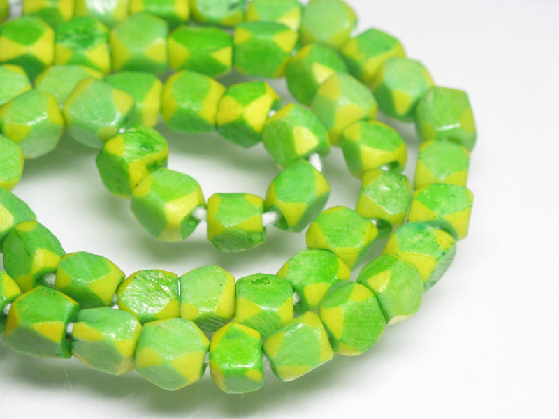 TOKO-BEADS AB204-30N Bone bead (strand) 5.5~7mm AB204-30N 多面カットボーンビーズ（連） 5.5~7mm Asian bead & African bead  Handmade,Lampeork,bead,asia,india,ethnic,parts,accessory,beads とんぼ玉,ビーズ,トンボ玉,アジア,インド,エスニック,手作り,パーツ,アクセサリー