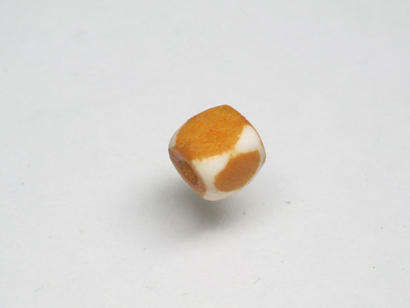 TOKO-BEADS AB204-33S Bone bead 4.5~6mm AB204-33S 多面カットボーンビーズ 4.5~6mm Asian bead & African bead  Handmade,Lampeork,bead,asia,india,ethnic,parts,accessory,beads とんぼ玉,ビーズ,トンボ玉,アジア,インド,エスニック,手作り,パーツ,アクセサリー