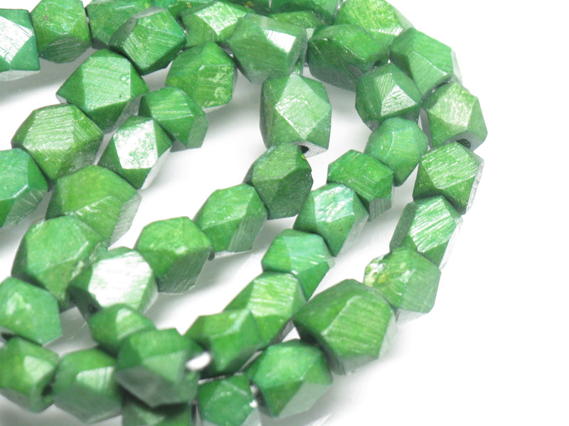 TOKO-BEADS AB205-04N Bone bead (strand) 5.5~7mm AB205-04N 多面カットボーンビーズ（連） 5.5~7mm Asian bead & African bead  Handmade,Lampeork,bead,asia,india,ethnic,parts,accessory,beads とんぼ玉,ビーズ,トンボ玉,アジア,インド,エスニック,手作り,パーツ,アクセサリー
