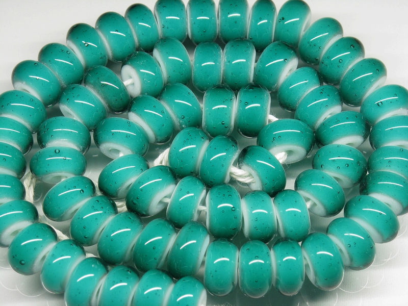 TOKO-BEADS AG007N-05 White Heart bead (strand) 11~12mm AG007N-05 ホワイトハートビーズ（連） 11~12mm Asian bead & African bead  Handmade,Lampeork,bead,asia,india,ethnic,parts,accessory,beads とんぼ玉,ビーズ,トンボ玉,アジア,インド,エスニック,手作り,パーツ,アクセサリー