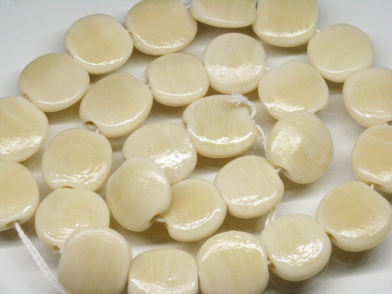 TOKO-BEADS AG008N-11 Glass bead (strand) 17mm AG008N-11 丸型フラットビーズ（連） 17mm Asian bead & African bead  Handmade,Lampeork,bead,asia,india,ethnic,parts,accessory,beads とんぼ玉,ビーズ,トンボ玉,アジア,インド,エスニック,手作り,パーツ,アクセサリー
