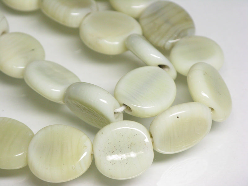 TOKO-BEADS AG008-55N Glass bead (strand) 12~17mm AG008-55N 丸型フラットビーズ（連） 12~17mm Asian bead & African bead  Handmade,Lampeork,bead,asia,india,ethnic,parts,accessory,beads とんぼ玉,ビーズ,トンボ玉,アジア,インド,エスニック,手作り,パーツ,アクセサリー