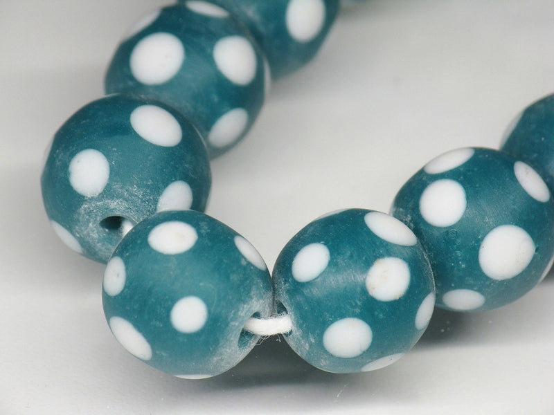AG009-29N Glass bead (strand) 12~13mm
