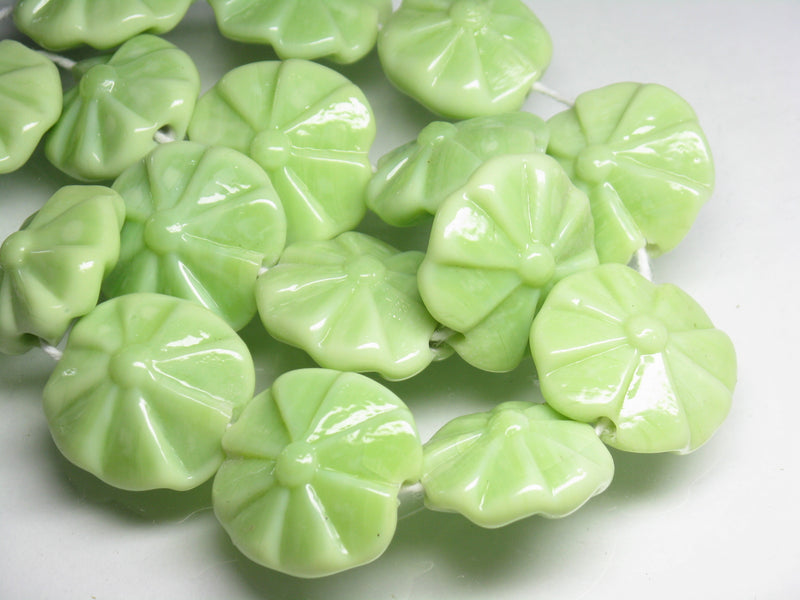 TOKO-BEADS AG012-06N Glass bead (strand) 20~23mm AG012-06N フラワービーズ（連） 20~23mm Asian bead & African bead  Handmade,Lampeork,bead,asia,india,ethnic,parts,accessory,beads とんぼ玉,ビーズ,トンボ玉,アジア,インド,エスニック,手作り,パーツ,アクセサリー