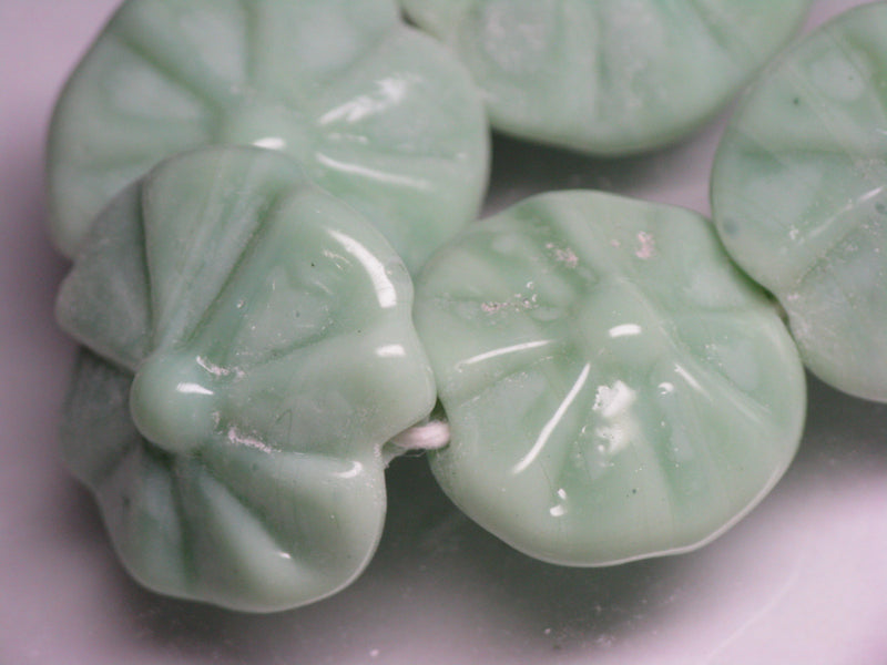TOKO-BEADS AG012-19N Glass bead (strand) 18~23mm AG012-19N フラワービーズ（連） 18~23mm Asian bead & African bead  Handmade,Lampeork,bead,asia,india,ethnic,parts,accessory,beads とんぼ玉,ビーズ,トンボ玉,アジア,インド,エスニック,手作り,パーツ,アクセサリー