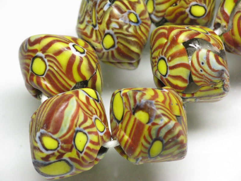 TOKO-BEADS AG019-16N Glass bead (strand) 18~19mm AG019-16N そろばん型とんぼ玉（連） 18~19mm Asian bead & African bead  Handmade,Lampeork,bead,asia,india,ethnic,parts,accessory,beads とんぼ玉,ビーズ,トンボ玉,アジア,インド,エスニック,手作り,パーツ,アクセサリー
