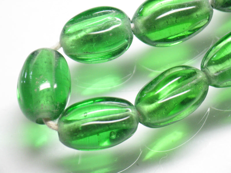 TOKO-BEADS AG026N-79 Glass bead (30pcs/strand) 9~10mm AG026N-79 ナツメ型ビーズ（30個/連） 9~10mm Asian bead & African bead  Handmade,Lampeork,bead,asia,india,ethnic,parts,accessory,beads とんぼ玉,ビーズ,トンボ玉,アジア,インド,エスニック,手作り,パーツ,アクセサリー