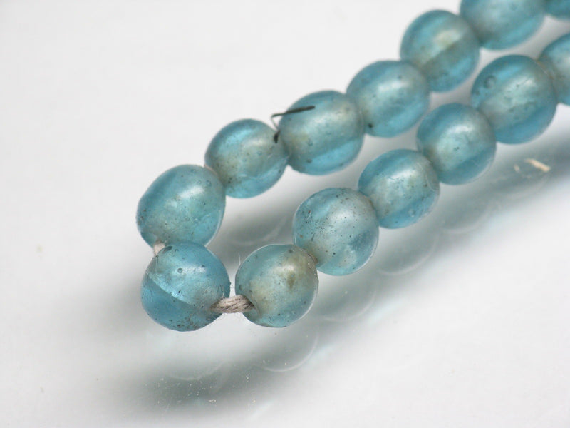 TOKO-BEADS AG027N-54 Glass Seed bead (strand) 5~5.5mm AG027N-54 シードビーズ（連） 5~5.5mm Asian bead & African bead  Handmade,Lampeork,bead,asia,india,ethnic,parts,accessory,beads とんぼ玉,ビーズ,トンボ玉,アジア,インド,エスニック,手作り,パーツ,アクセサリー