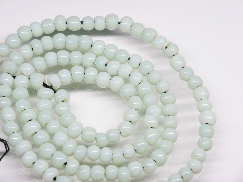 TOKO-BEADS AG028-24 Glass Seed bead (strand) 4~5mm AG028-24 シードビーズ（連） 4~5mm Asian bead & African bead  Handmade,Lampeork,bead,asia,india,ethnic,parts,accessory,beads とんぼ玉,ビーズ,トンボ玉,アジア,インド,エスニック,手作り,パーツ,アクセサリー