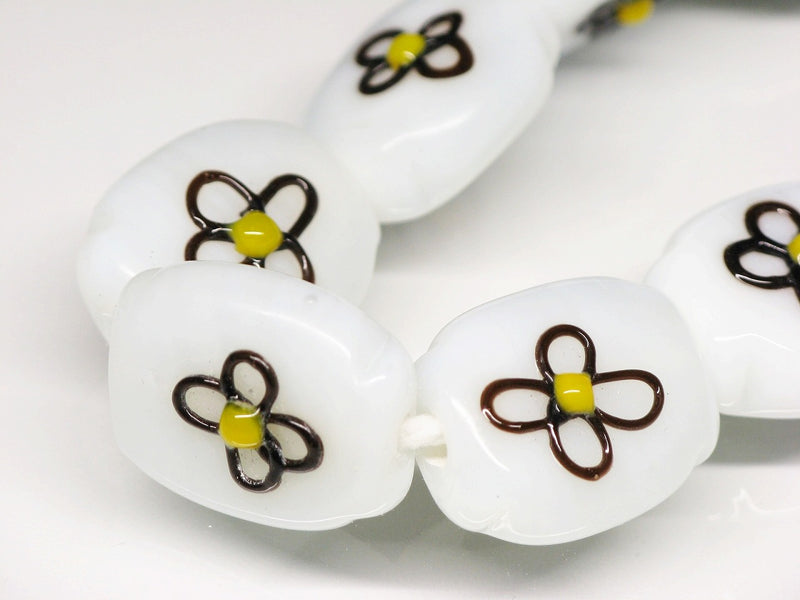 TOKO-BEADS AG035-06N Glass bead (strand) 17mm AG035-06N フラワービーズ（連） 17mm Asian bead & African bead  Handmade,Lampeork,bead,asia,india,ethnic,parts,accessory,beads とんぼ玉,ビーズ,トンボ玉,アジア,インド,エスニック,手作り,パーツ,アクセサリー