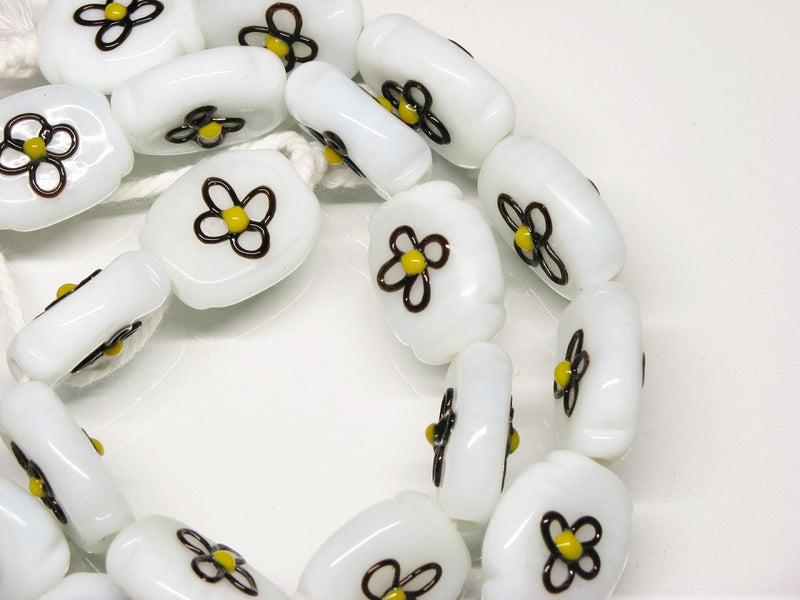 | TOKO-BEADS |AG035N-06 フラワービーズ（連） 17mmとんぼ玉,ビーズ,トンボ玉,アジア,インド,エスニック,手作り,パーツ,アクセサリー