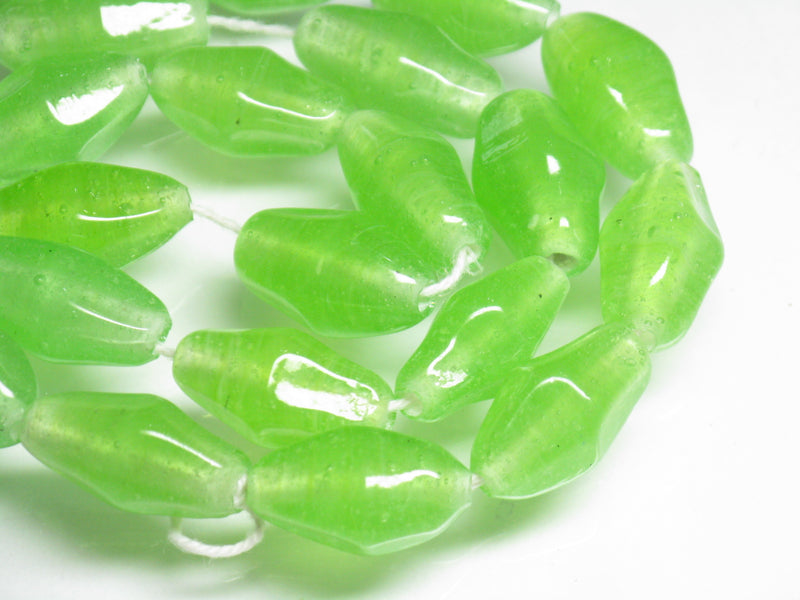 TOKO-BEADS AG037-08N Glass bead (strand) 10~11mm AG037-08N ひし形とんぼ玉（連） 10~11mm Asian bead & African bead  Handmade,Lampeork,bead,asia,india,ethnic,parts,accessory,beads とんぼ玉,ビーズ,トンボ玉,アジア,インド,エスニック,手作り,パーツ,アクセサリー