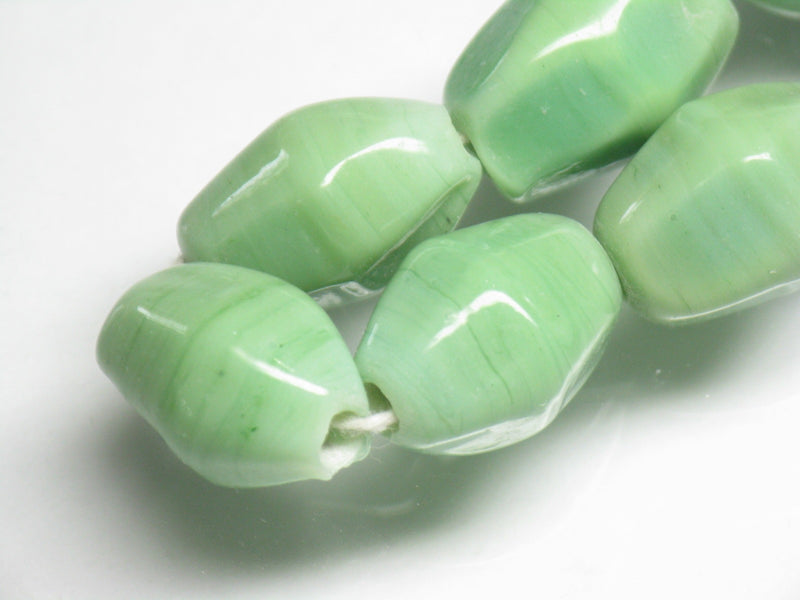 TOKO-BEADS AG037-20N Glass bead (strand) 10~12mm AG037-20N ひし形とんぼ玉（連） 10~12mm Asian bead & African bead  Handmade,Lampeork,bead,asia,india,ethnic,parts,accessory,beads とんぼ玉,ビーズ,トンボ玉,アジア,インド,エスニック,手作り,パーツ,アクセサリー