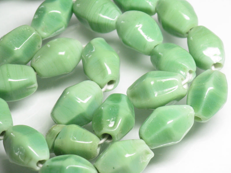 TOKO-BEADS AG037-20N Glass bead (strand) 10~12mm AG037-20N ひし形とんぼ玉（連） 10~12mm Asian bead & African bead  Handmade,Lampeork,bead,asia,india,ethnic,parts,accessory,beads とんぼ玉,ビーズ,トンボ玉,アジア,インド,エスニック,手作り,パーツ,アクセサリー