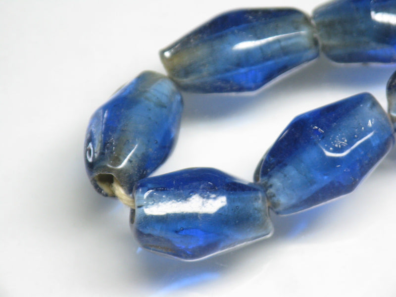 TOKO-BEADS AG037-31N Glass bead (strand) 9~10mm AG037-31N ひし形とんぼ玉（連） 9~10mm Asian bead & African bead  Handmade,Lampeork,bead,asia,india,ethnic,parts,accessory,beads とんぼ玉,ビーズ,トンボ玉,アジア,インド,エスニック,手作り,パーツ,アクセサリー