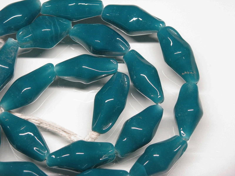 TOKO-BEADS AG038N-16 Glass bead (strand) 11~13mm AG038N-16 ひし形とんぼ玉（連） 11~13mm Asian bead & African bead  Handmade,Lampeork,bead,asia,india,ethnic,parts,accessory,beads とんぼ玉,ビーズ,トンボ玉,アジア,インド,エスニック,手作り,パーツ,アクセサリー