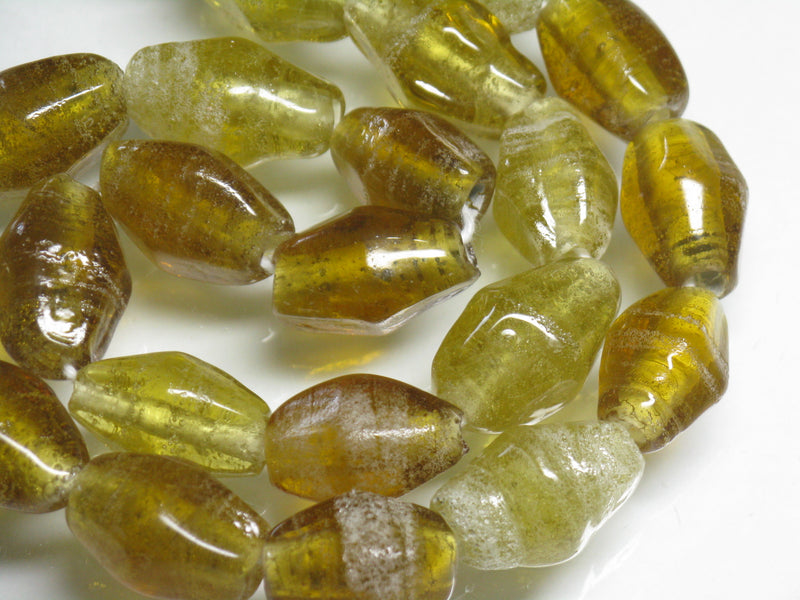 TOKO-BEADS AG038-99N Glass bead limited color (strand) 10~12mm AG038-99N ひし形とんぼ玉限定色（連） 10~12mm Asian bead & African bead  Handmade,Lampeork,bead,asia,india,ethnic,parts,accessory,beads とんぼ玉,ビーズ,トンボ玉,アジア,インド,エスニック,手作り,パーツ,アクセサリー