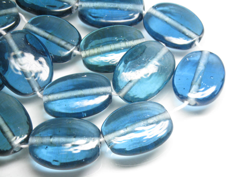 TOKO-BEADS AG040-60N Glass bead (strand) 22~26mm AG040-60N オーバルビーズ（連） 22~26mm Asian bead & African bead  Handmade,Lampeork,bead,asia,india,ethnic,parts,accessory,beads とんぼ玉,ビーズ,トンボ玉,アジア,インド,エスニック,手作り,パーツ,アクセサリー