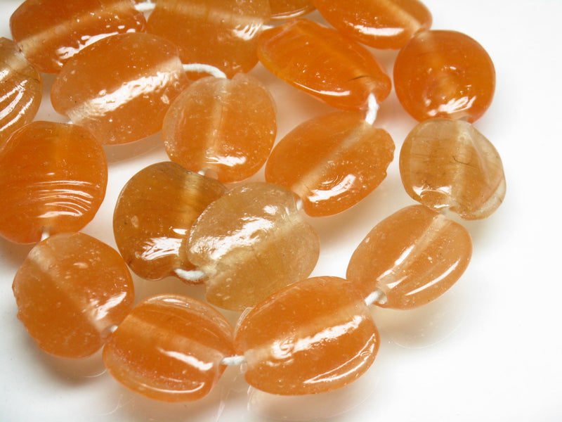 TOKO-BEADS AG040-89N Glass bead (strand) 16~20mm AG040-89N オーバルビーズ（連） 16~20mm Asian bead & African bead  Handmade,Lampeork,bead,asia,india,ethnic,parts,accessory,beads とんぼ玉,ビーズ,トンボ玉,アジア,インド,エスニック,手作り,パーツ,アクセサリー