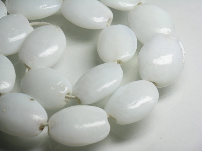 TOKO-BEADS AG041-89N Glass bead (strand) 16~17.5mm AG041-89N オーバルビーズ（連） 16~17.5mm Asian bead & African bead  Handmade,Lampeork,bead,asia,india,ethnic,parts,accessory,beads とんぼ玉,ビーズ,トンボ玉,アジア,インド,エスニック,手作り,パーツ,アクセサリー