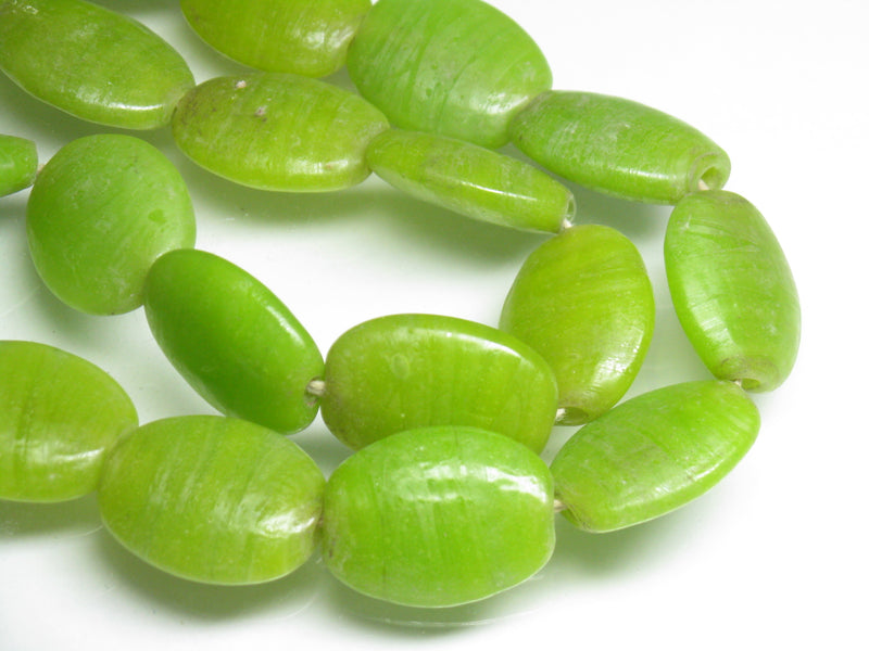 TOKO-BEADS AG041-96N Glass bead (strand) 16~18mm AG041-96N オーバルビーズ（連） 16~18mm Asian bead & African bead  Handmade,Lampeork,bead,asia,india,ethnic,parts,accessory,beads とんぼ玉,ビーズ,トンボ玉,アジア,インド,エスニック,手作り,パーツ,アクセサリー