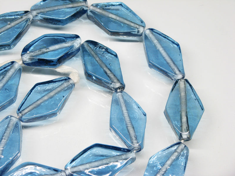 TOKO-BEADS AG042N-05 Glass bead (strand) 13~14mm AG042N-05 単色ひし形フラットビーズ L（連） 13~14mm Asian bead & African bead  Handmade,Lampeork,bead,asia,india,ethnic,parts,accessory,beads とんぼ玉,ビーズ,トンボ玉,アジア,インド,エスニック,手作り,パーツ,アクセサリー