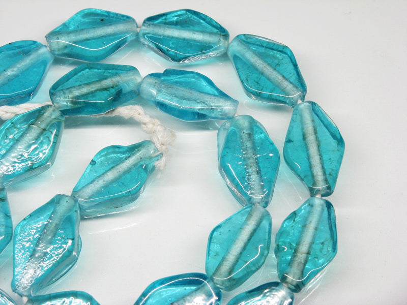 TOKO-BEADS AG042N-06 Glass bead (strand) 12.5~14mm AG042N-06 単色ひし形フラットビーズ L（連） 12.5~14mm Asian bead & African bead  Handmade,Lampeork,bead,asia,india,ethnic,parts,accessory,beads とんぼ玉,ビーズ,トンボ玉,アジア,インド,エスニック,手作り,パーツ,アクセサリー