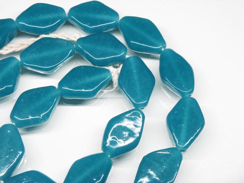 TOKO-BEADS AG042N-07 Glass bead (strand) 12.5~14mm AG042N-07 単色ひし形フラットビーズ L（連） 12.5~14mm Asian bead & African bead  Handmade,Lampeork,bead,asia,india,ethnic,parts,accessory,beads とんぼ玉,ビーズ,トンボ玉,アジア,インド,エスニック,手作り,パーツ,アクセサリー