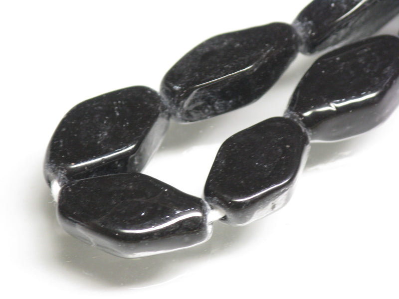 TOKO-BEADS AG042-72N Glass bead (strand) 9.5~10mm AG042-72N 単色ひし形フラットビーズ （連） 9.5~10mm Asian bead & African bead  Handmade,Lampeork,bead,asia,india,ethnic,parts,accessory,beads とんぼ玉,ビーズ,トンボ玉,アジア,インド,エスニック,手作り,パーツ,アクセサリー