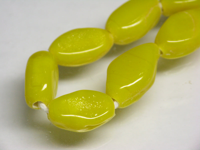 TOKO-BEADS AG042-76N Glass bead (strand) 8~9mm AG042-76N 単色ひし形フラットビーズ （連） 8~9mm Asian bead & African bead  Handmade,Lampeork,bead,asia,india,ethnic,parts,accessory,beads とんぼ玉,ビーズ,トンボ玉,アジア,インド,エスニック,手作り,パーツ,アクセサリー